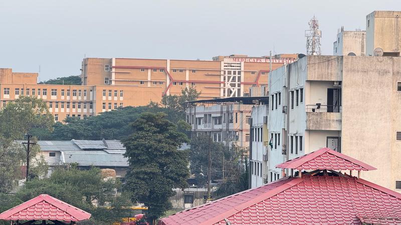 Medicaps University campus